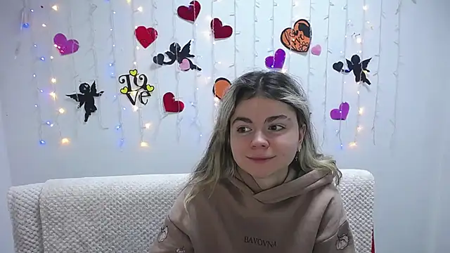 TinaRedly online show from 31, 1, 2025