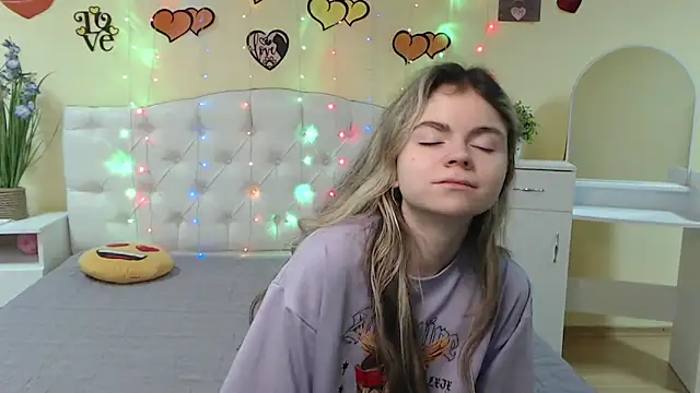 TinaRedly online show from 18, 2, 2025