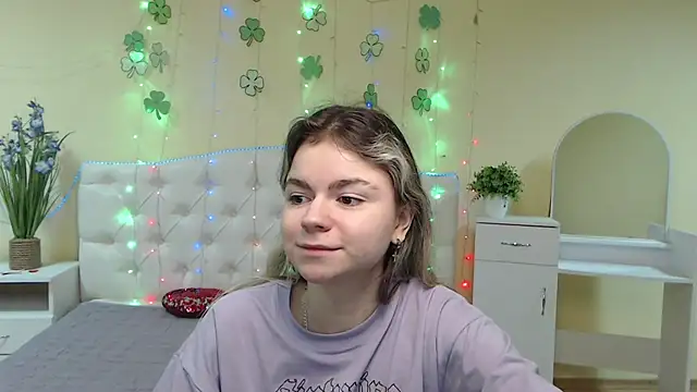 TinaRedly online show from 15, 3, 2025