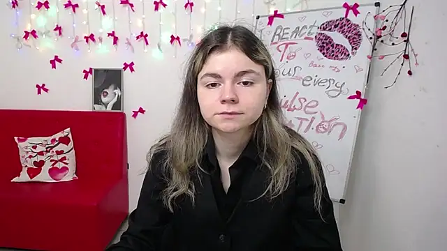 TinaRedly online show from 13, 3, 2026