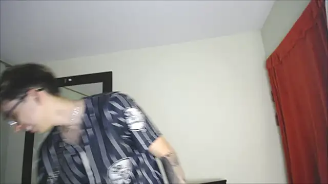 Snapshot of _Thomas_hot_ chatting on 19, 12, 2024  Thomas hot  online show from 19, 12, 2024