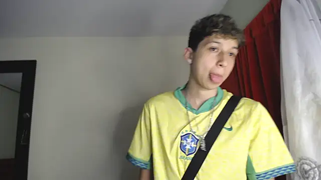 Snapshot of _Thomas_hot_ chatting on 22, 12, 2024  Thomas hot  online show from 22, 12, 2024