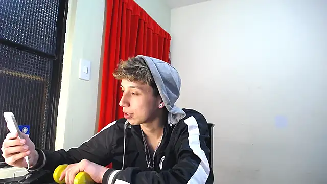 Snapshot of _Thomas_hot_ chatting on 31, 1, 2025  Thomas hot  online show from 31, 1, 2025