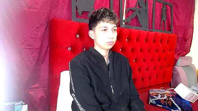 Snapshot of _Thomas_hot_ chatting on 20, 3, 2025  Thomas hot  online show from 20, 3, 2025