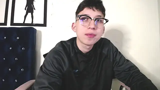 Snapshot of _Thomas_hot_ chatting on 19, 9, 2025  Thomas hot  online show from 19, 9, 2025