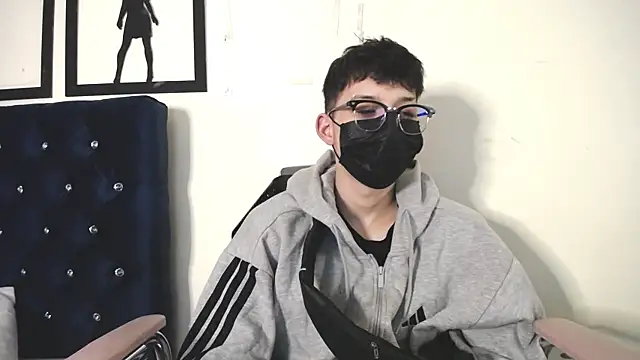 Snapshot of _Thomas_hot_ chatting on 30, 9, 2025  Thomas hot  online show from 30, 9, 2025