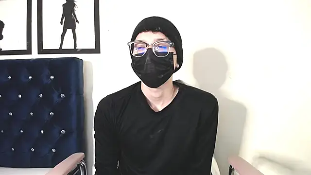 Snapshot of _Thomas_hot_ chatting on 2, 10, 2025  Thomas hot  online show from 2, 10, 2025