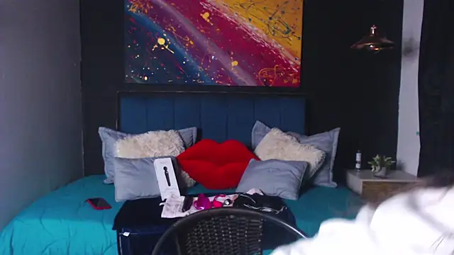 megan collins96 online show from 4, 3, 2025