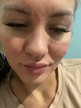 DreamGirl-777 online show from 17, 12, 2024