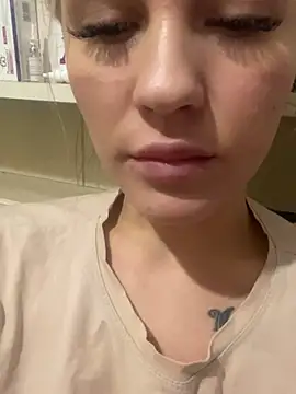 DreamGirl-777 online show from 21, 1, 2025