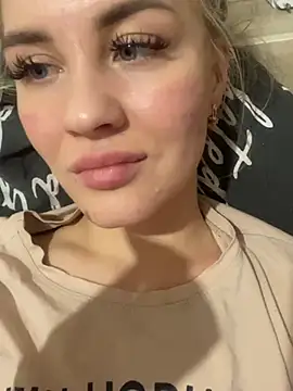 DreamGirl-777 online show from 21, 1, 2025