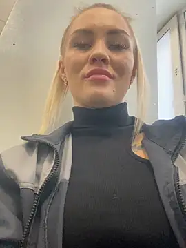 DreamGirl-777 online show from 19, 2, 2025