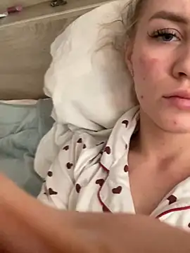 DreamGirl-777 online show from 22, 2, 2025