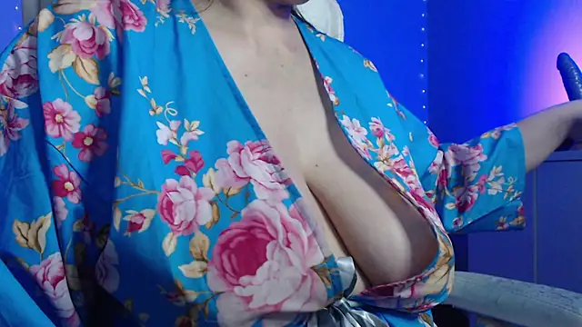 Snapshot of missdaniels chatting on 4, 1, 2025 missdaniels online show from 4, 1, 2025