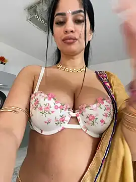 Snapshot of _adelle chatting on 22, 2, 2025 adelle online show from 22, 2, 2025