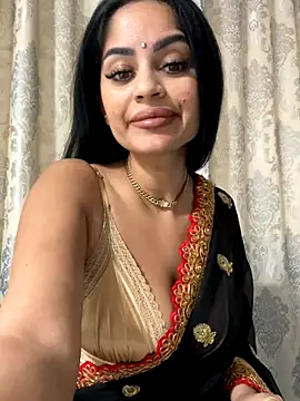 Snapshot of _adelle chatting on 22, 11, 2025 adelle online show from 22, 11, 2025