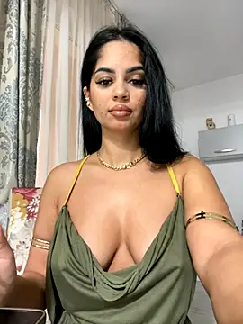 Snapshot of _adelle chatting on 28, 11, 2025 adelle online show from 28, 11, 2025