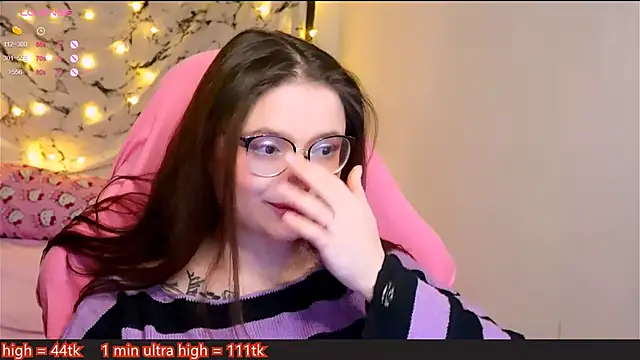 Snapshot of me__hanna chatting on 22, 1, 2025 me hanna online show from 22, 1, 2025