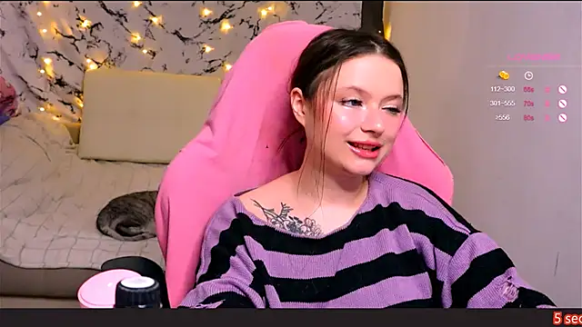 Snapshot of me__hanna chatting on 22, 2, 2025 me hanna online show from 22, 2, 2025