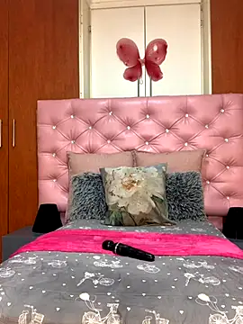 Snapshot of VeryGoodBadGirl1 chatting on 30, 11, 2025 VeryGoodBadGirl1 online show from 30, 11, 2025