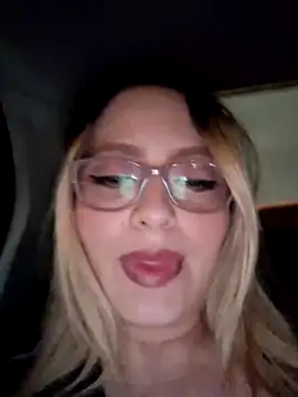 Valentina St online show from 9, 1, 2025