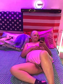 Grandma Mature23 online show from 20, 3, 2025