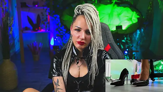 MonicaMaxwel online show from 3, 3, 2025