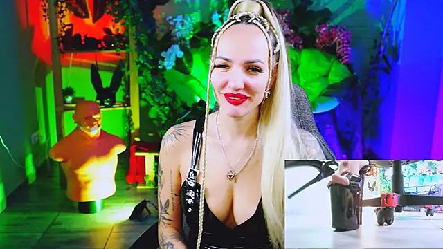 MonicaMaxwel online show from 13, 2, 2026