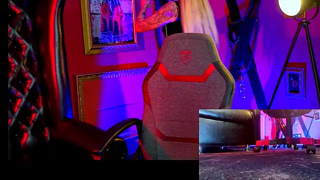 MonicaMaxwel online show from 14, 3, 2026