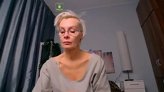 HelgaHimmell online show from 12, 2, 2025