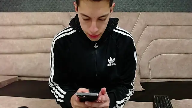 thiago19s online show from 4, 8, 2026