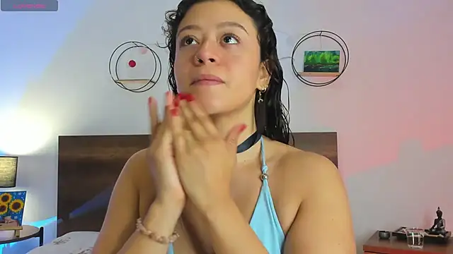 Snapshot of YenniferCurly chatting on 16, 12, 2024 YenniferCurly online show from 16, 12, 2024