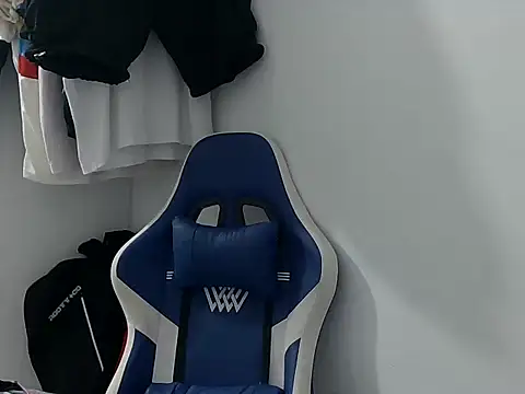 ElSexyPerson online show from 2, 11, 2025