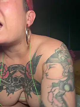 quinnmariexo online show from 20, 6, 2026