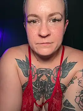 quinnmariexo online show from 4, 7, 2026