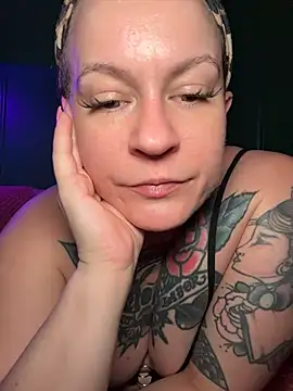quinnmariexo online show from 8, 7, 2026