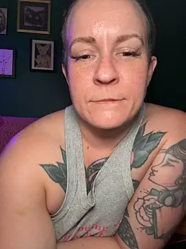 quinnmariexo online show from 13, 7, 2026