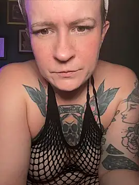 quinnmariexo online show from 23, 7, 2026