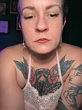 quinnmariexo online show from 28, 7, 2026
