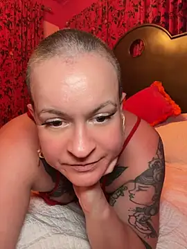 quinnmariexo online show from 9, 8, 2026