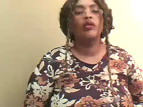 Snapshot of SexxyBoob chatting on 27, 6, 2026 SexxyBoob online show from 27, 6, 2026