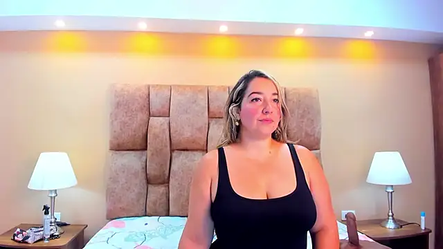 MiiaHot online show from 1, 3, 2026