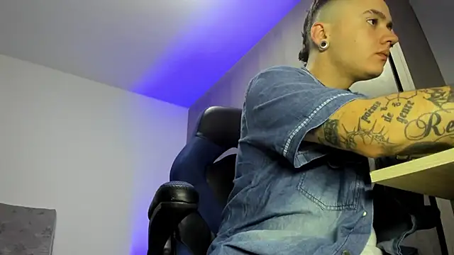 male pussy online show from 7, 11, 2025