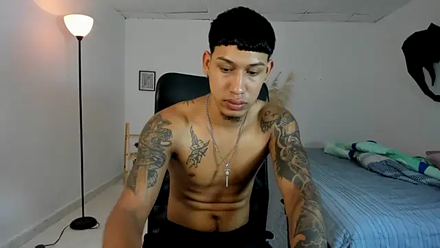 Snapshot of slim_master12 chatting on 12, 3, 2026 slim master12 online show from 12, 3, 2026