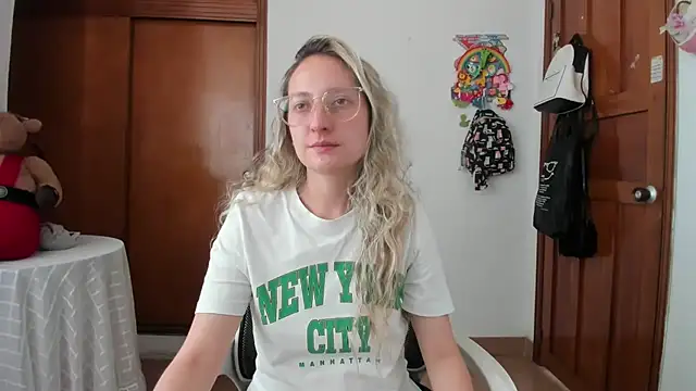 Adele johnsonn1 online show from 2, 7, 2026