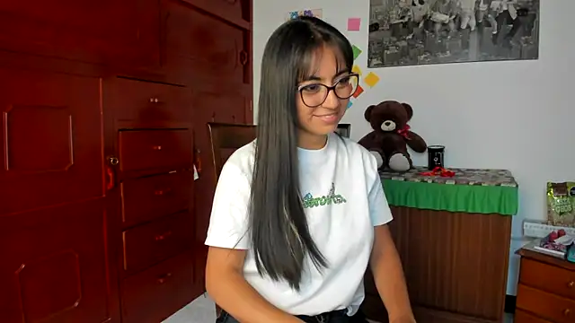 Isabellaa22 1 online show from 4, 1, 2025