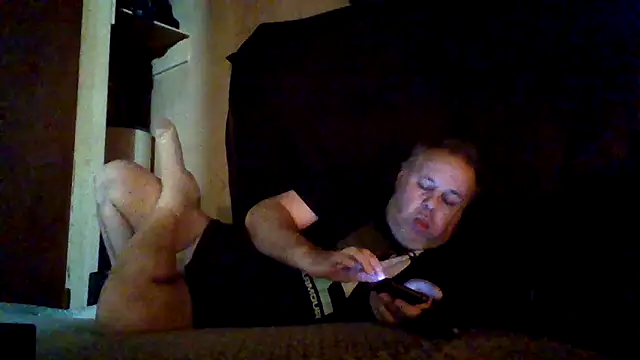 Nightshade7712 online show from 24, 10, 2025