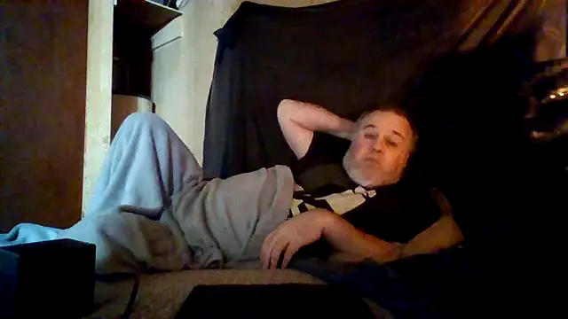 Nightshade7712 online show from 14, 2, 2026