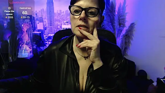 ninarandmann online show from 4, 5, 2026