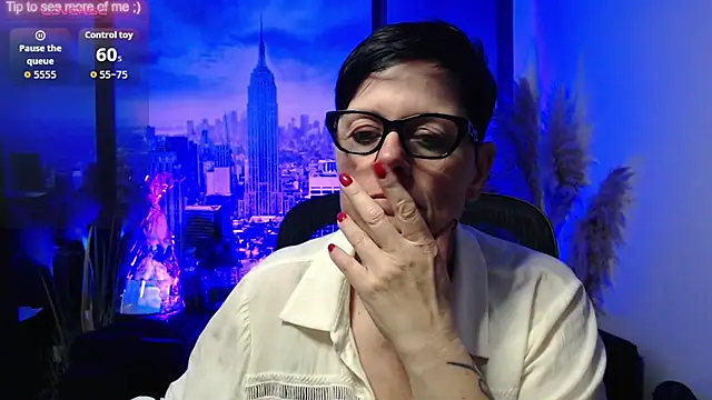 Snapshot of ninarandmann chatting on 8, 5, 2026 ninarandmann online show from 8, 5, 2026